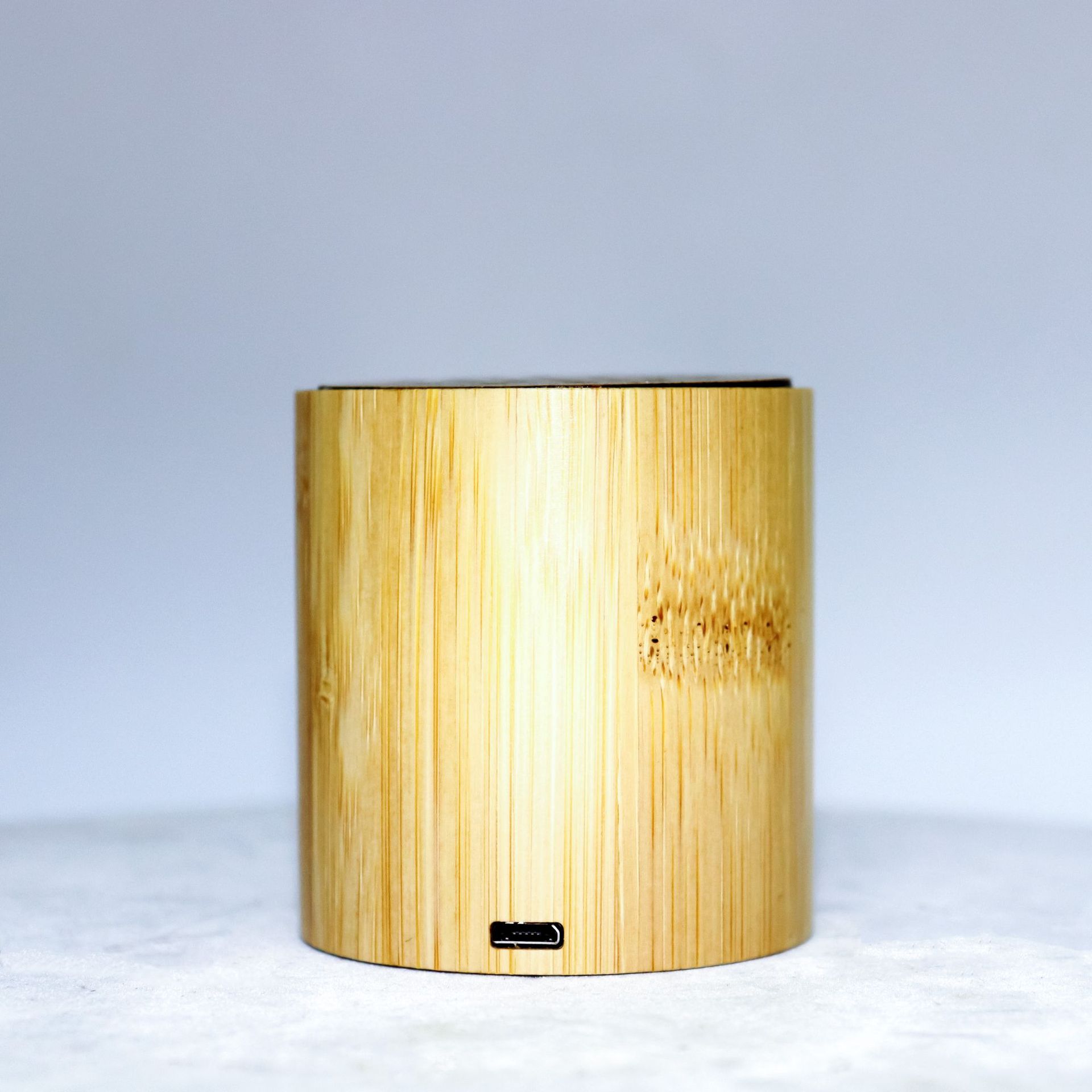 Großhandel Portbale Bamboo Round Wireless 3W Bluetooth-Lautsprecher