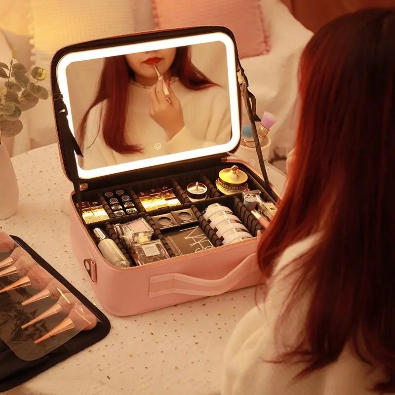 Reise-Make-up-Etui mit beleuchtetem LED-Spiegel